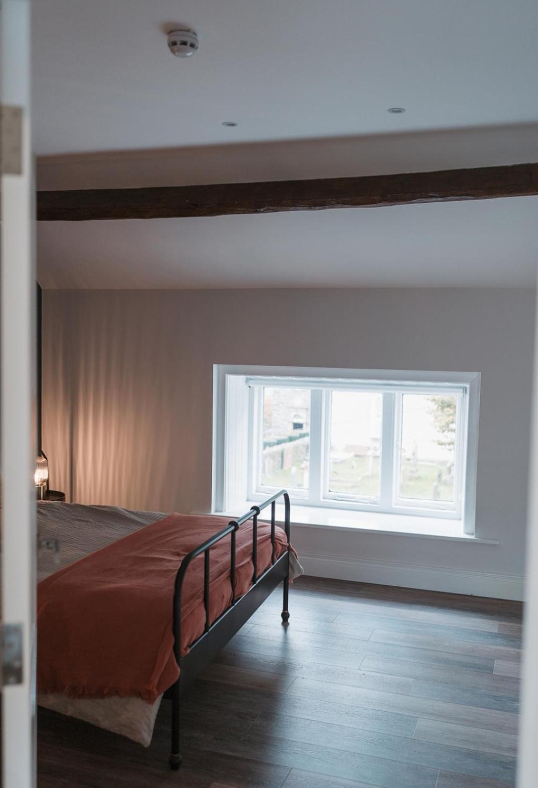 Apartment At 68 Saintfield Eksteriør billede