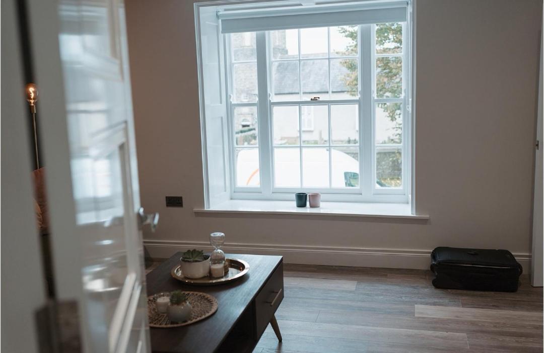 Apartment At 68 Saintfield Eksteriør billede