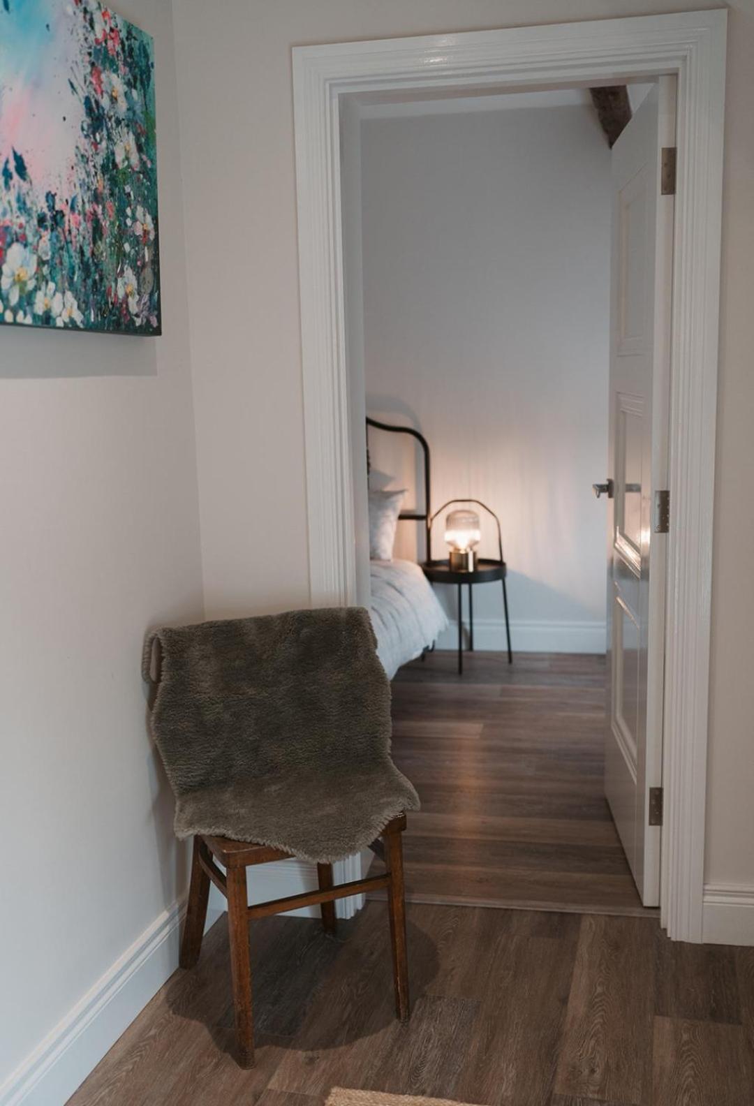 Apartment At 68 Saintfield Eksteriør billede